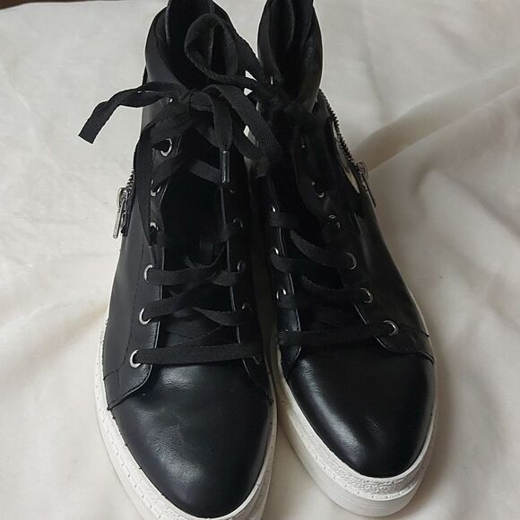 Wishbone Collection Leather Hightops Size 9 - Picture 2 of 10